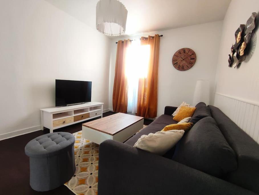 Appartement Proche Paris/Metro Аньер-сюр-Сен Экстерьер фото