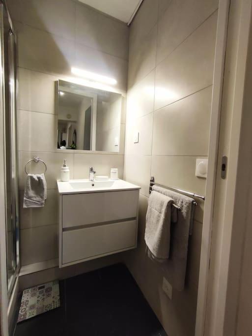 Appartement Proche Paris/Metro Аньер-сюр-Сен Экстерьер фото